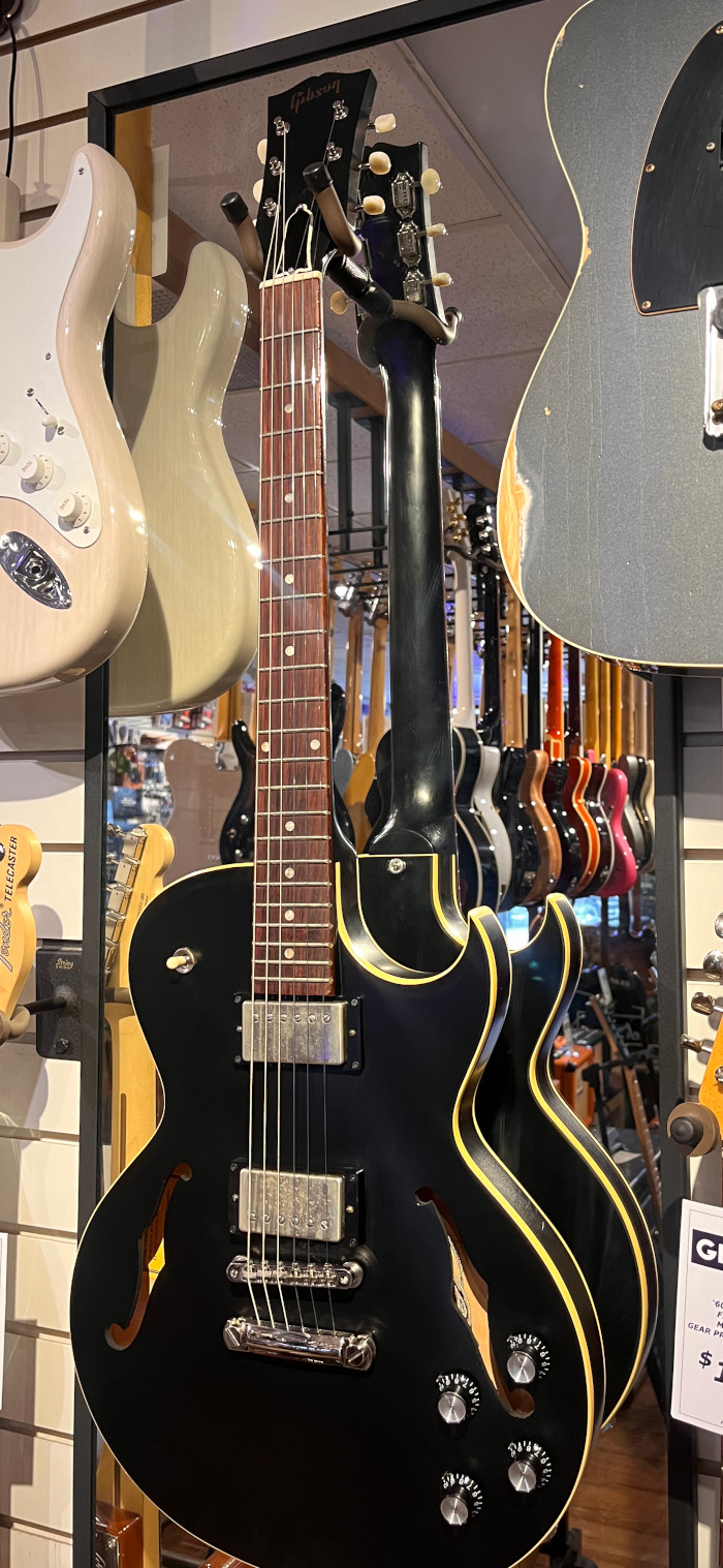 USED Gibson 2018 ES-235 Satin in Ebony  …
