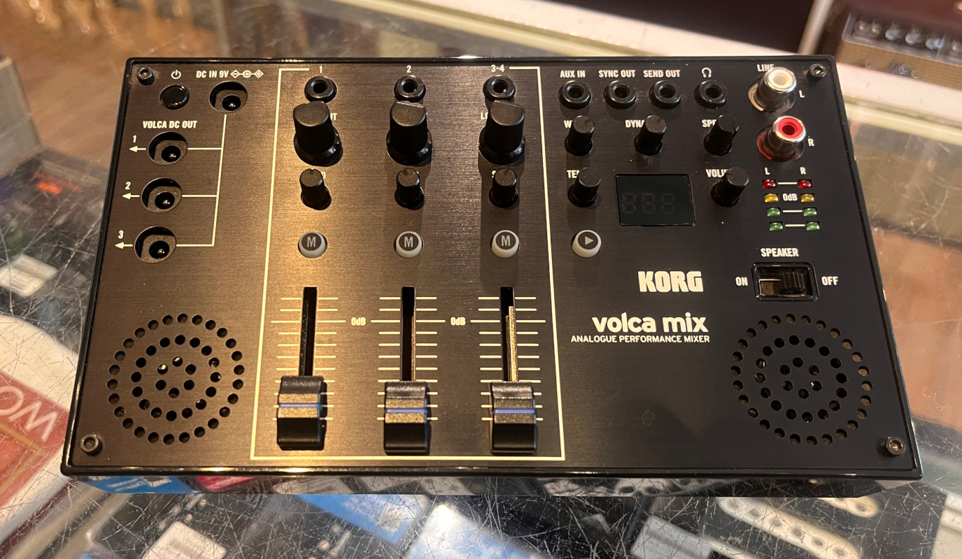 Korg USED Korg Volca Mix Analogue Performance Mixer w/Cables & Box - Used