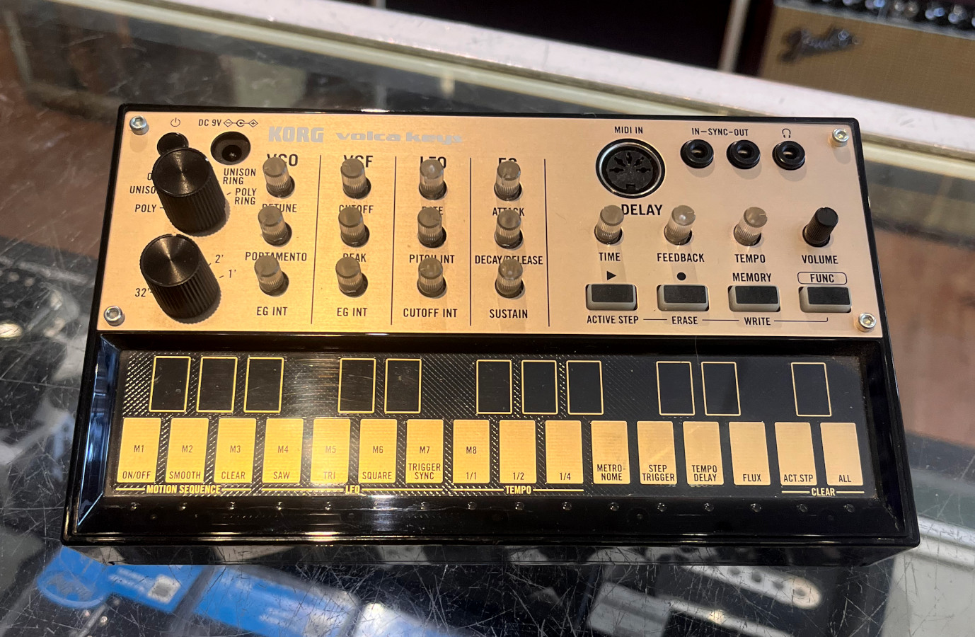 USED Korg Volca Keys Analogue Loop Synth w Box