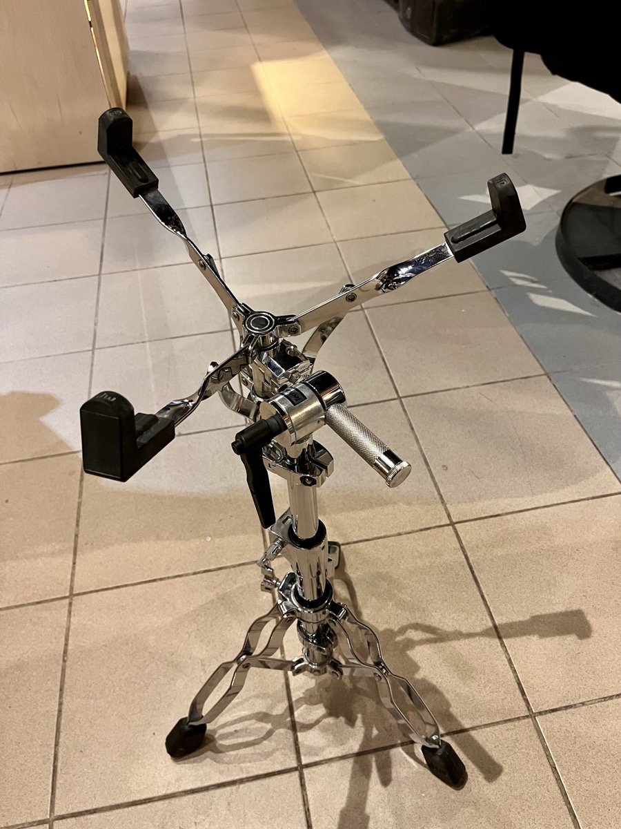 USED DW 9300 Snare Stand