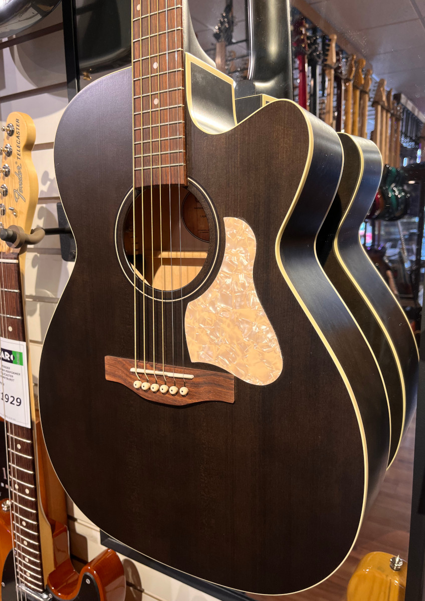 Misc USED Art & Lutherie Legacy Faded Black CW - Used