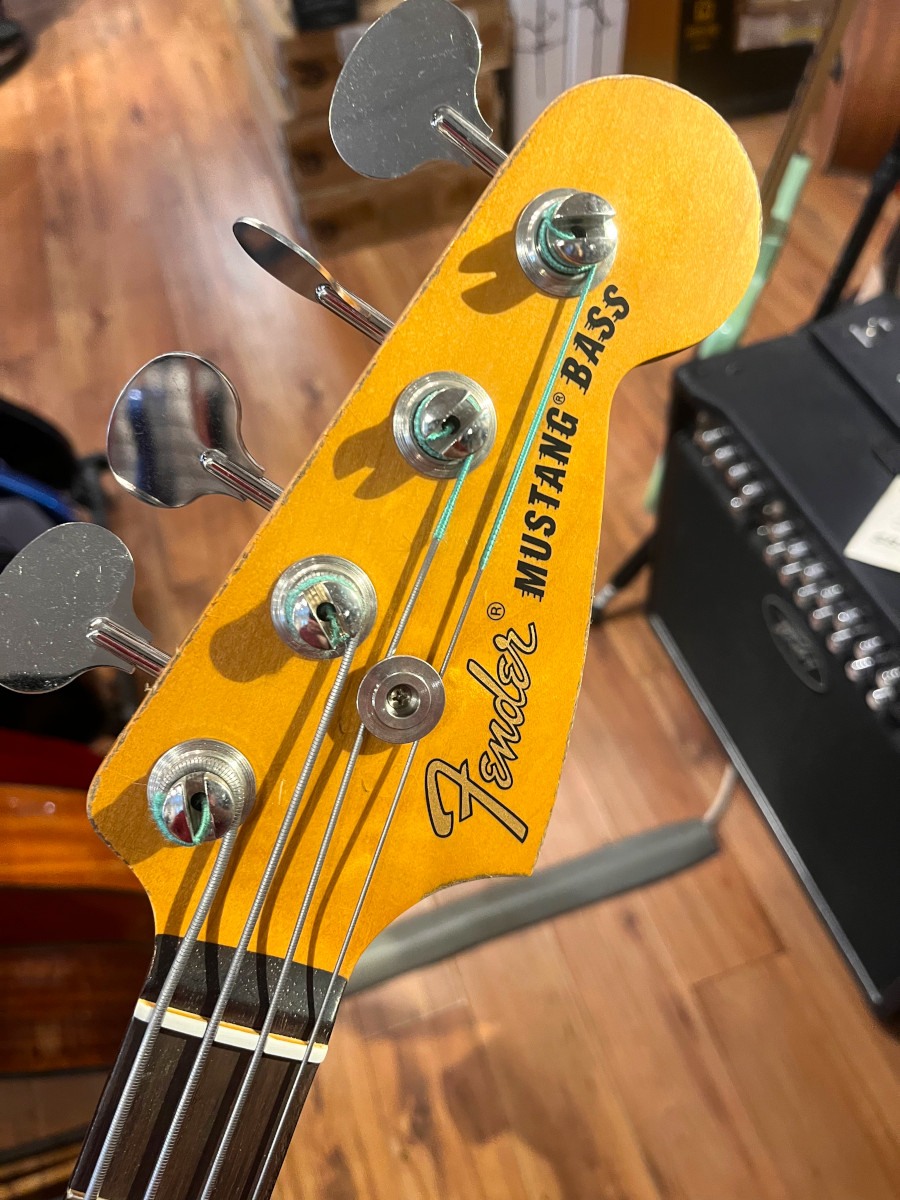 Fender USED Fender JMJ Road Worn Mustang Bass Black  w/Bag - Used