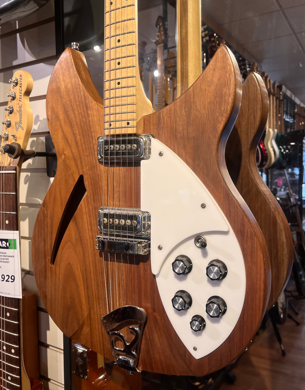 Misc USED Rickenbacker 2016 330W Walnut  w/OHSC - Used