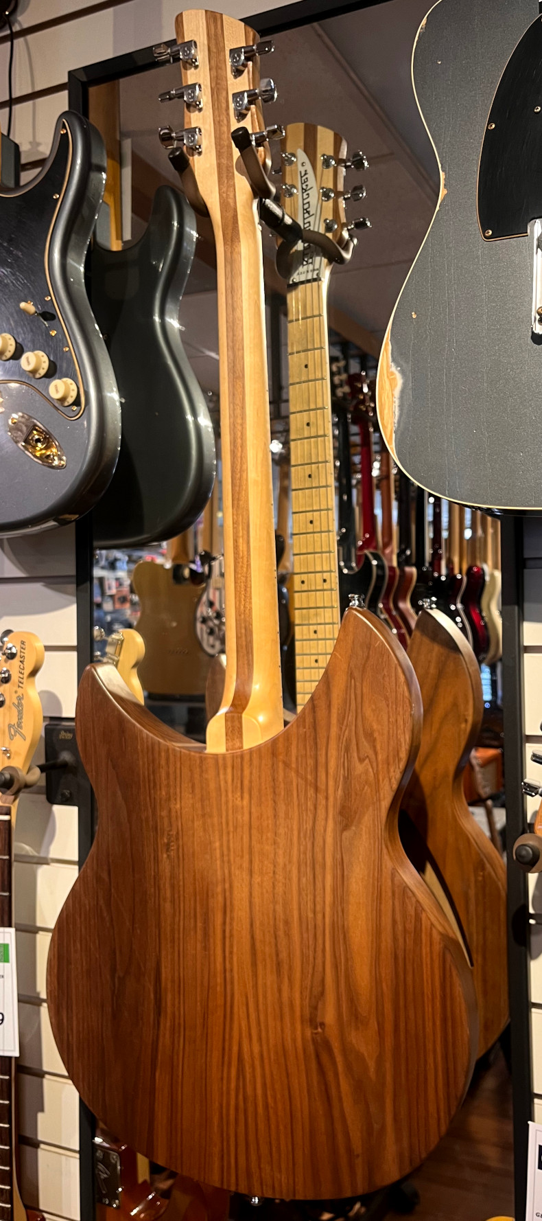 Misc USED Rickenbacker 2016 330W Walnut  w/OHSC - Used