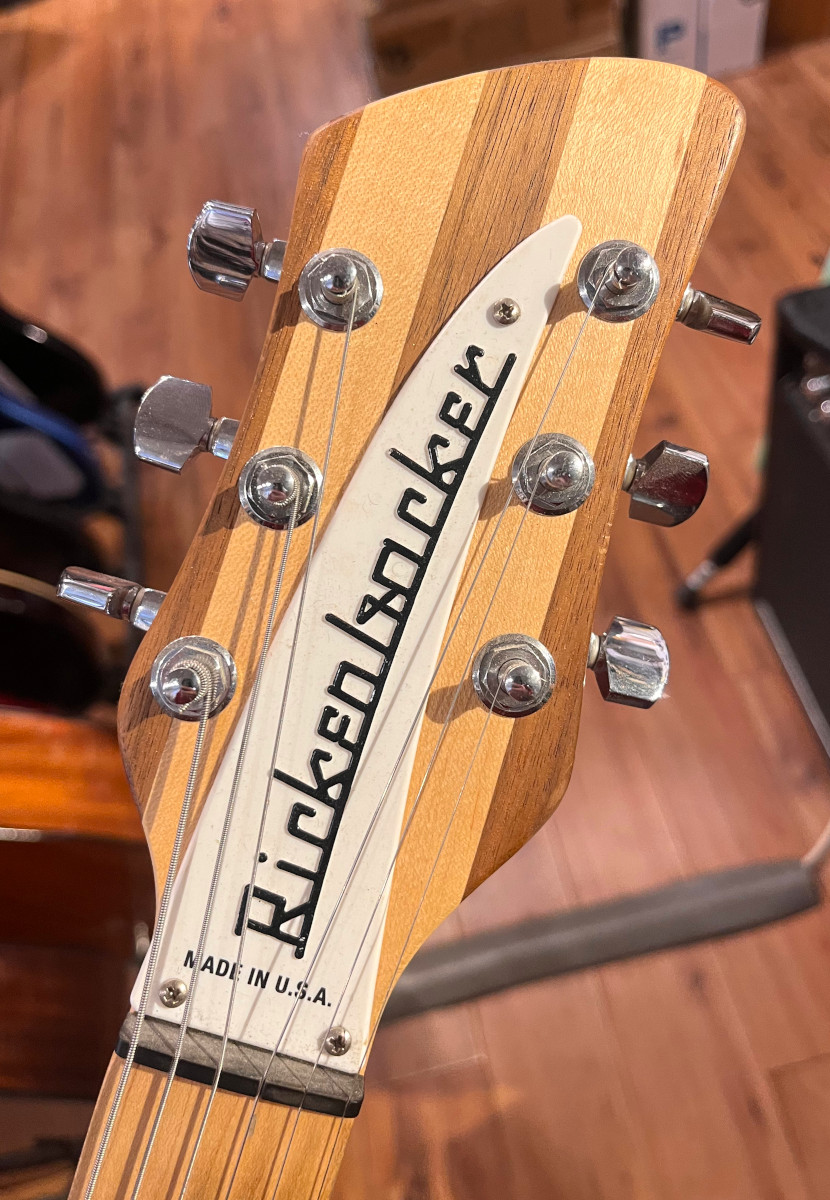 Misc USED Rickenbacker 2016 330W Walnut  w/OHSC - Used