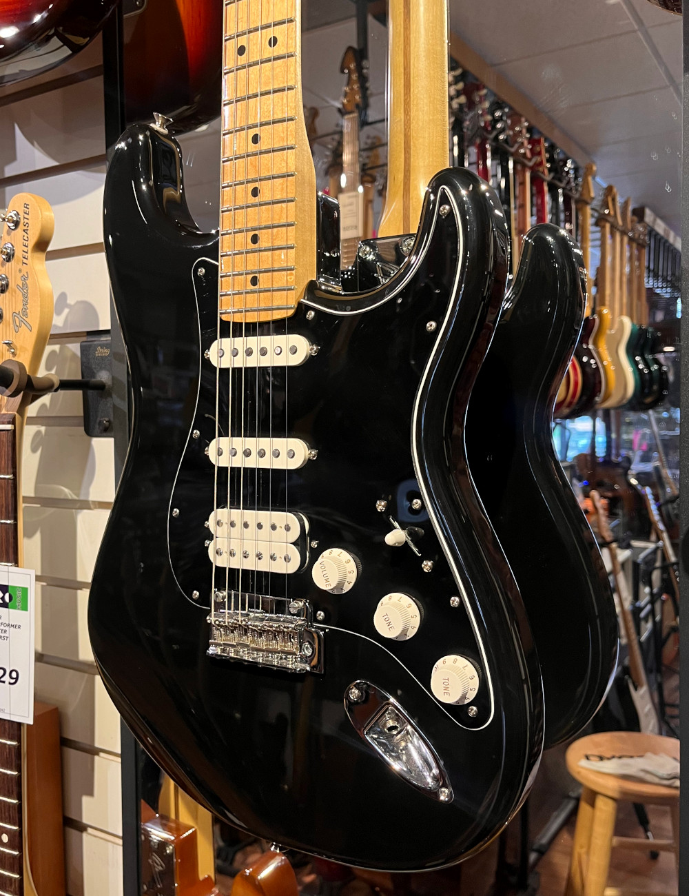 Fender USED Fender 2019 Player Stratocaster HSS Black Maple Board - Used