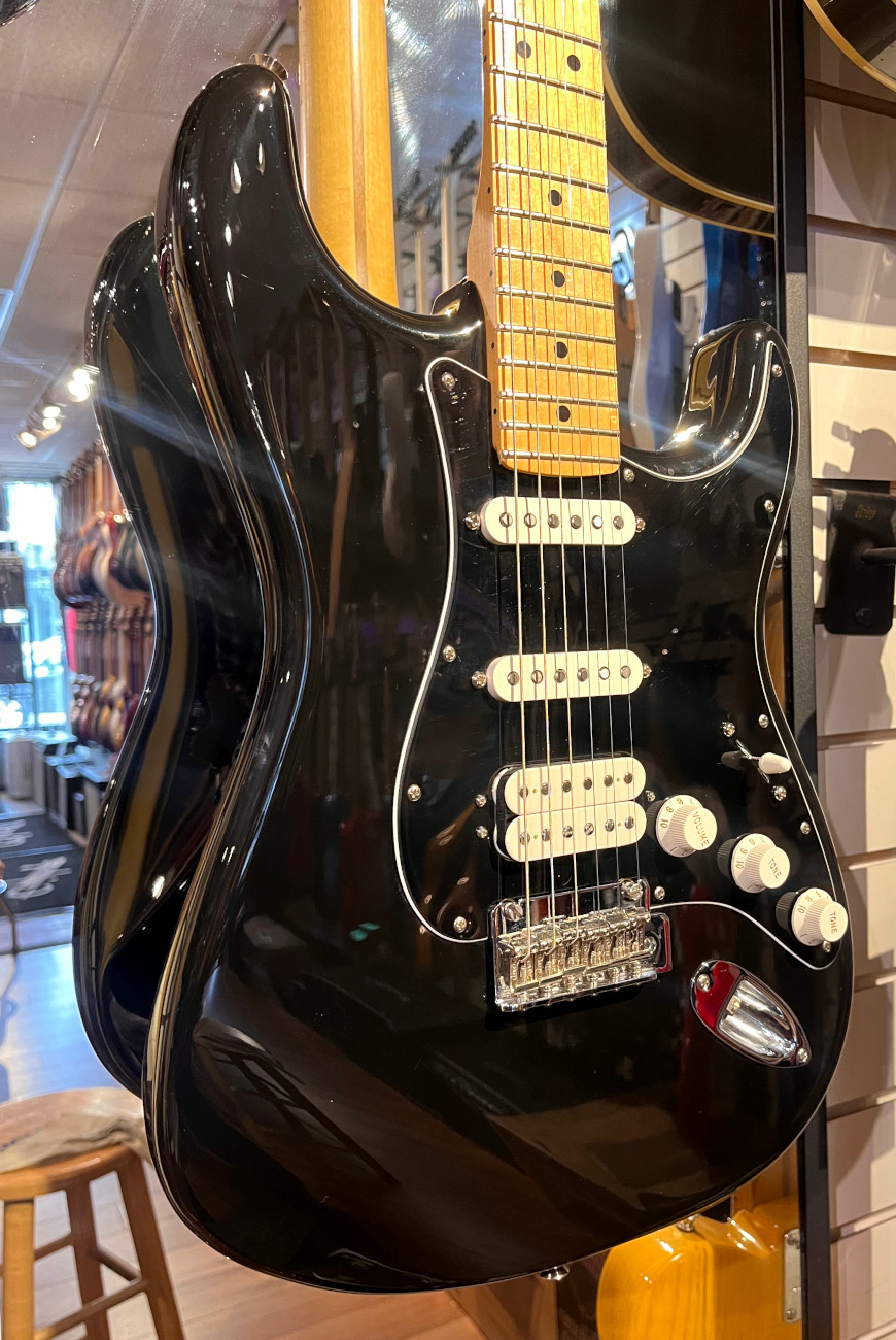 Fender USED Fender 2019 Player Stratocaster HSS Black Maple Board - Used