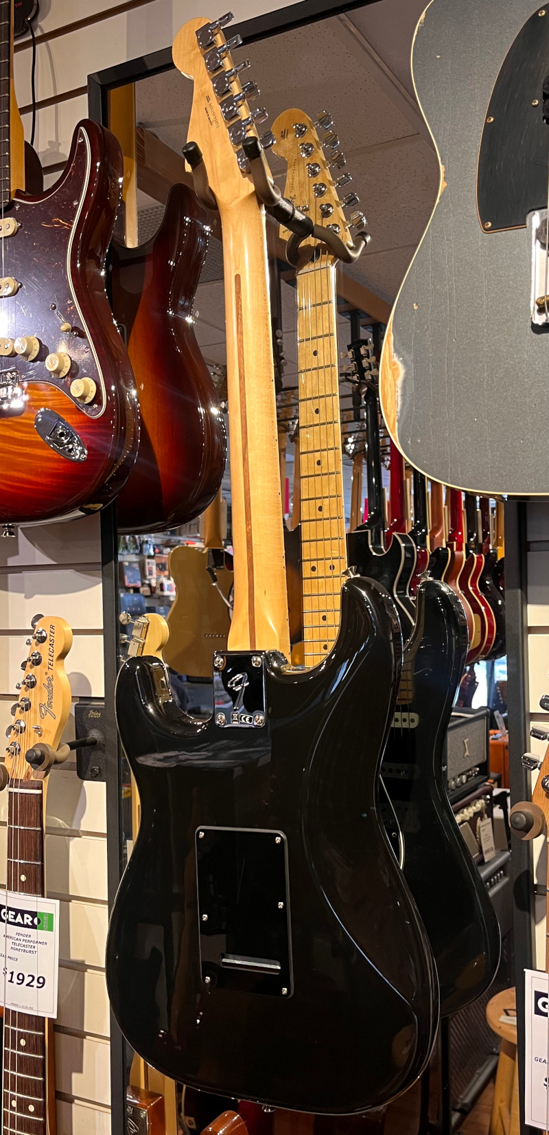Fender USED Fender 2019 Player Stratocaster HSS Black Maple Board - Used
