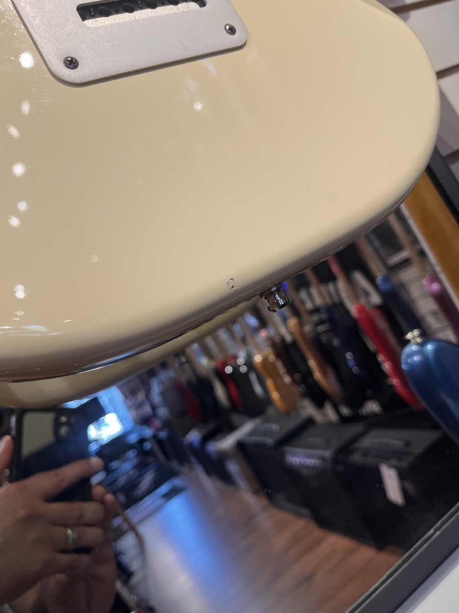 Fender USED Fender Eric Clapton Signature Strat Olympic White w/Case - CONSIGNMENT - Used
