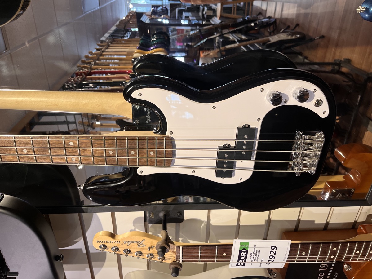 USED Squier Mini Precision Bass - Black: Canadian Online Music