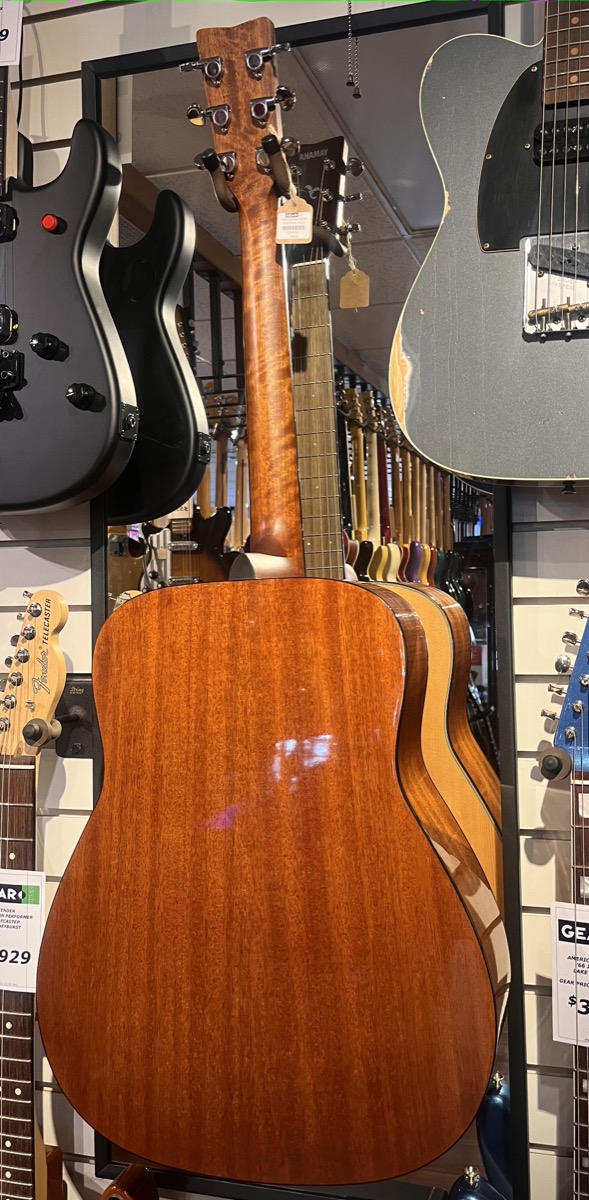 Yamaha USED Yamaha FG800 Solid Spuce Top In Natural - Used