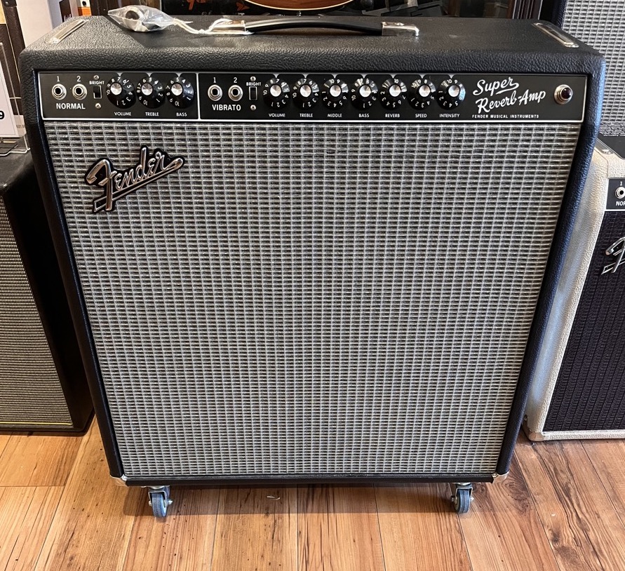 USED Fender '65 Super Reverb Amplifier,  …