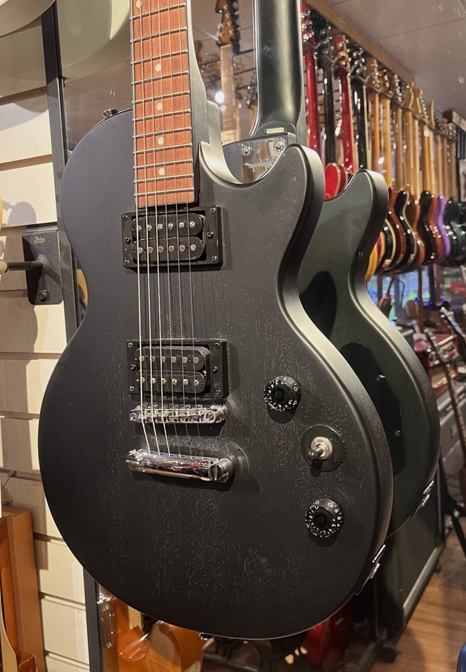 Epiphone USED Epiphone 2022 Les Paul Special VE Ebony Satin Finish - Used