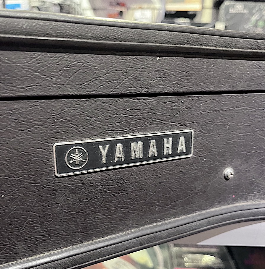 Yamaha USED Yamaha Vintage Acoustic Case - Used