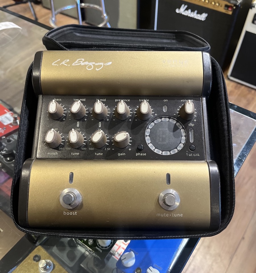 LR Baggs USED LR Baggs Venue Acoustic Preamp and D.I. w/Bag - Used