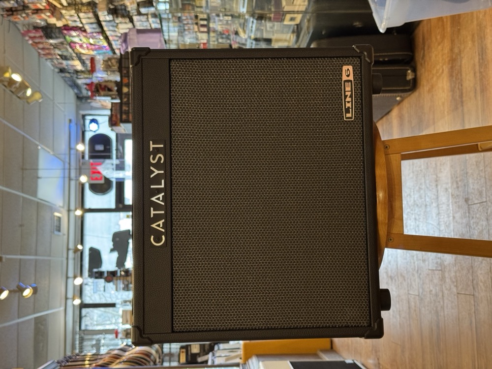 USED Line 6 Catalyst 60 1x12 Combo Guitar Amp