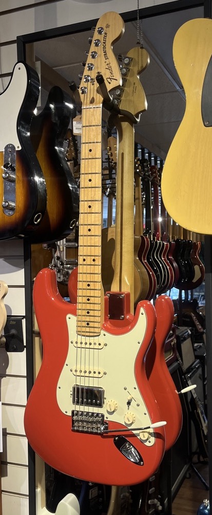 USED Fender 2017 Stratocaster Special HSS  …
