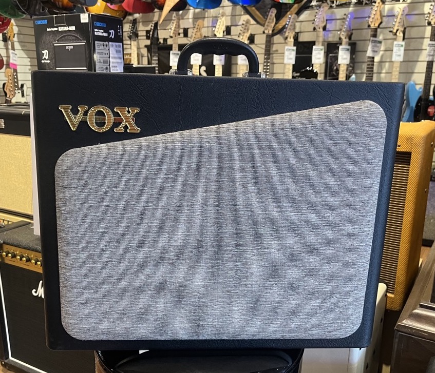 USED Vox AV30 Analog Valve Modelling Amp w/FTSW  …