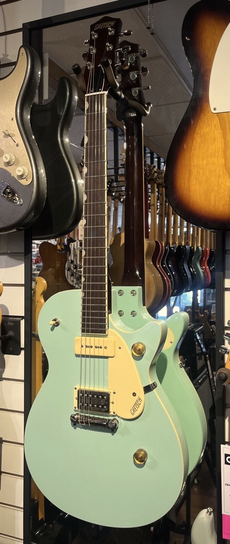 USED Gretsch G2215-P90 Streamliner Junior  …
