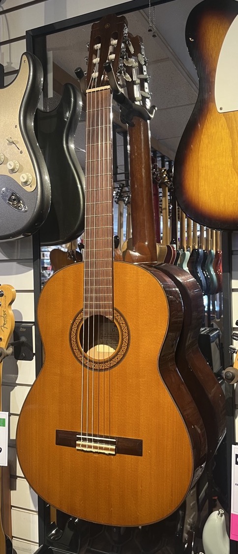 USED Yamaha G 225 Classical Guitar - CONSIGNMENT