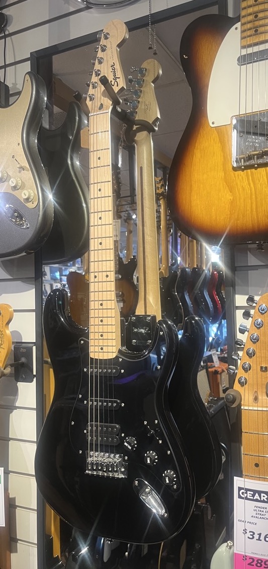 USED Squier Stratocaster HSS Black w/Maple Neck