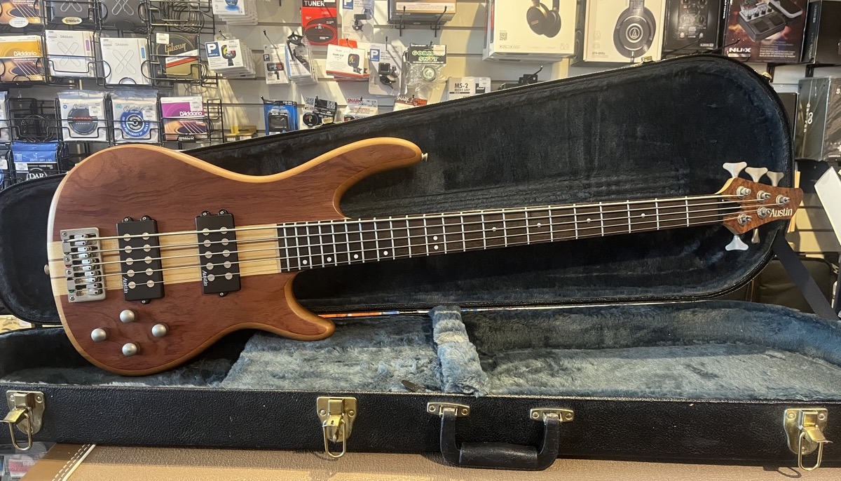 USED Austin AU875 5 String Neck thru  …