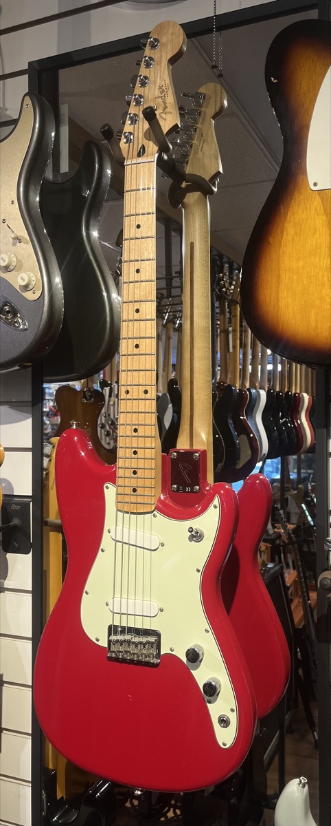 USED Fender 2016 Duo Sonic Player Series  …