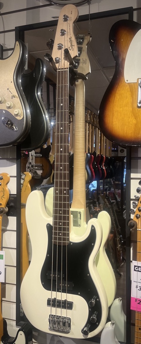 USED Squier Affinity P-Bass PJ Olympic White