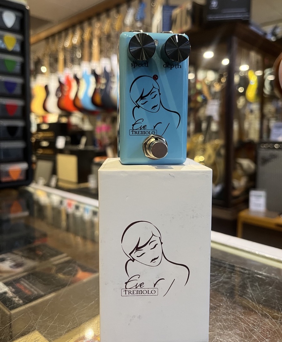 USED Red Witch Seven Sisters Eve Tremolo  …