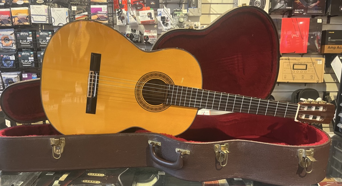USED Takamine EC-128 Classical Guitar w/OHSC  …