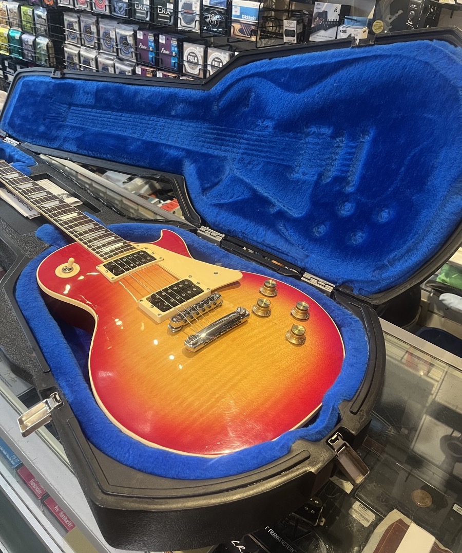 USED Gibson 1981 Les Paul Standard Cherry  …