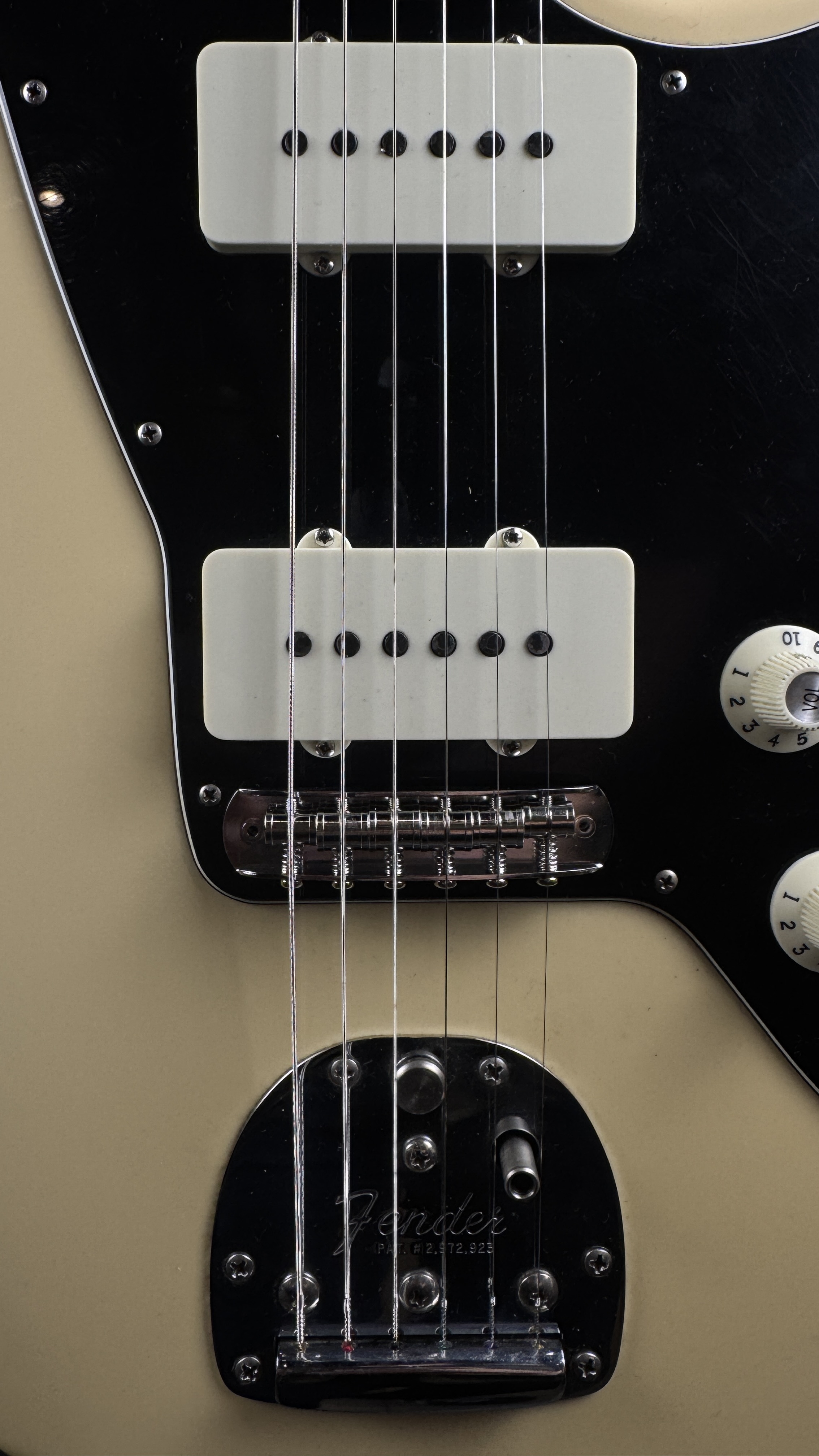 Fender USED Fender 2017 American Professional Jazzmaster Olympic White w/OHSC - Used