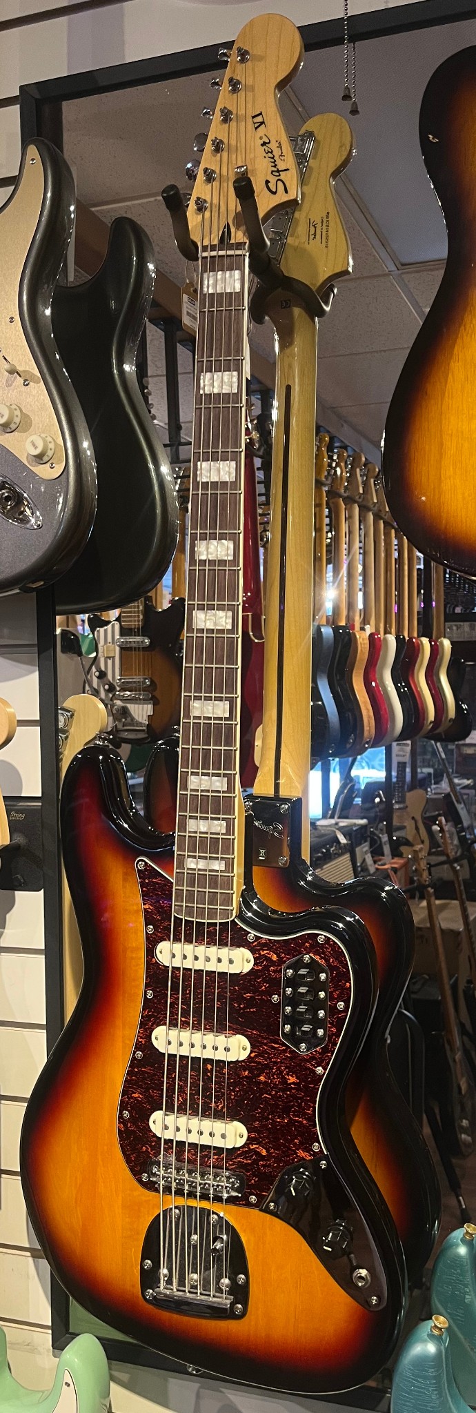 USED Squier Classic Vibe Bass VI In 3  &hellip;