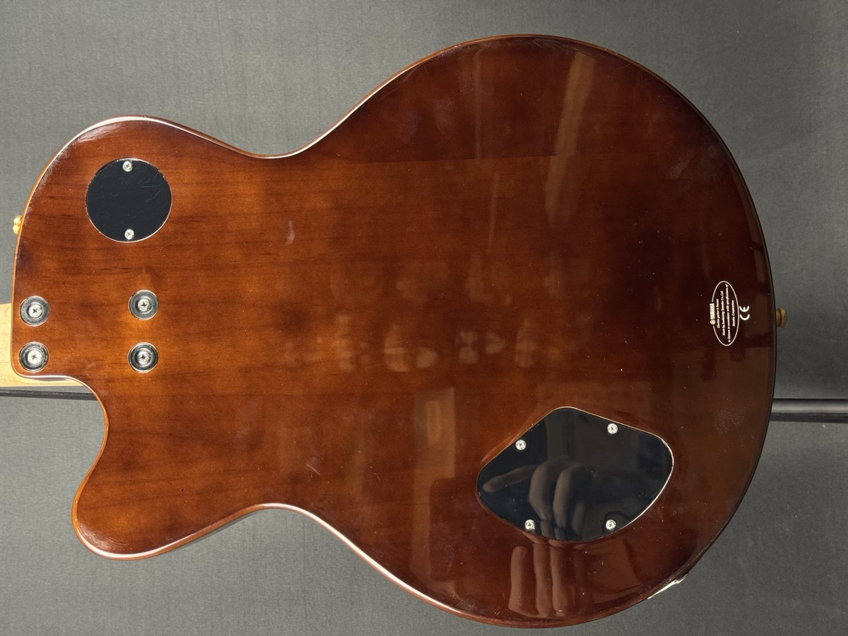 Yamaha USED Yamaha AEX 520 Semi Hollow Electric Brown Burst w/Case - CONSIGNMENT - Used