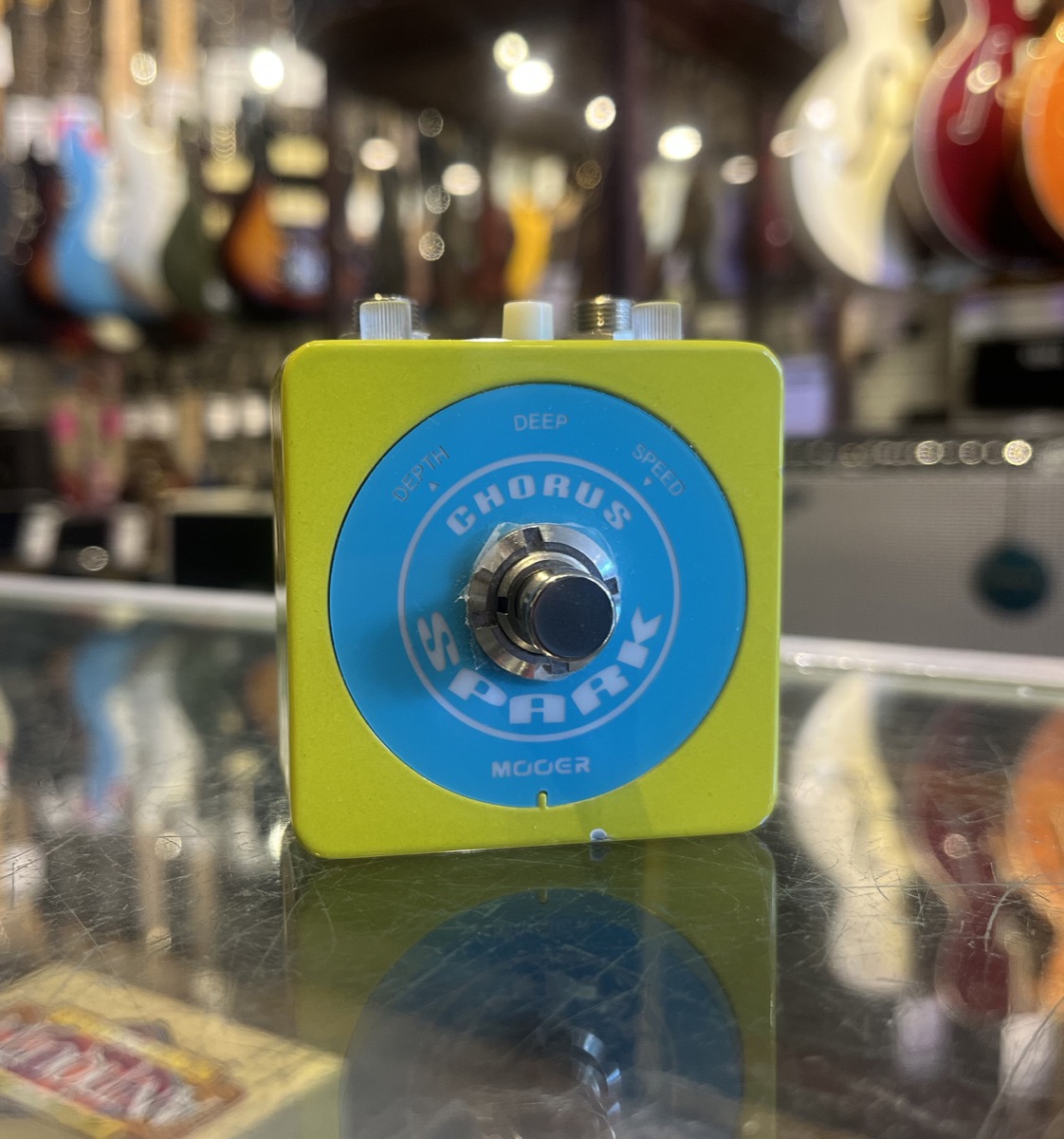 USED Mooer Spark Chorus Pedal w/Box