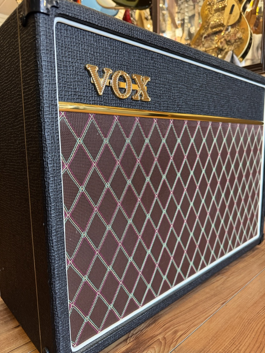 Vox USED Vox AC15 Combo Tube 12" Speaker w/Footswitch - Used