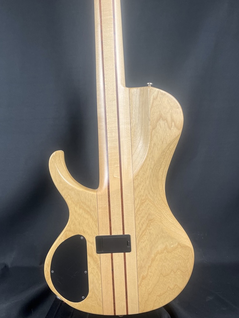 Ibanez USED Ibanez BTB685SC Bass Workshop 5 String Solid Body Bass Natural - Used