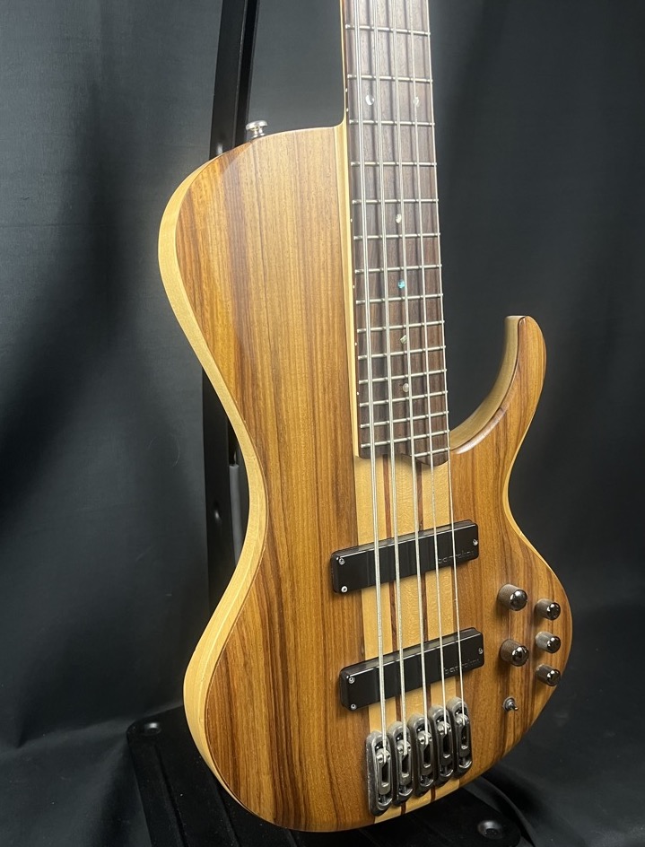 Ibanez USED Ibanez BTB685SC Bass Workshop 5 String Solid Body Bass Natural - Used