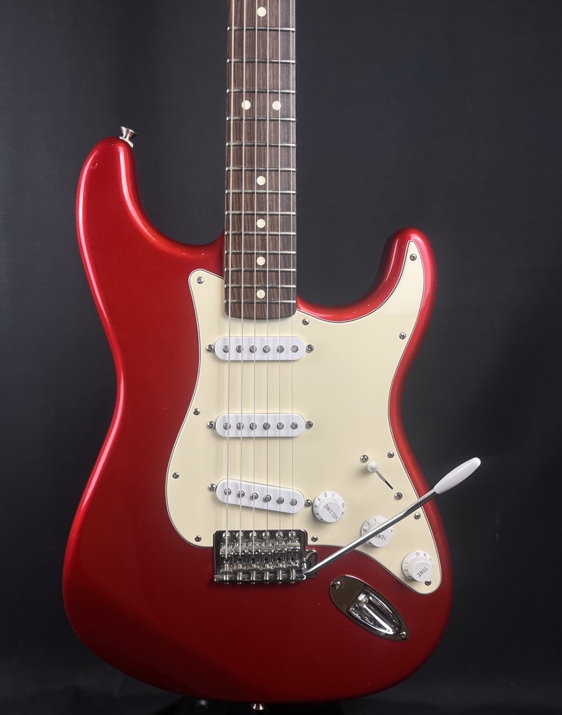 Fender USED Fender 2007 Stratocaster Standard MIM Candy Apple Red - Used