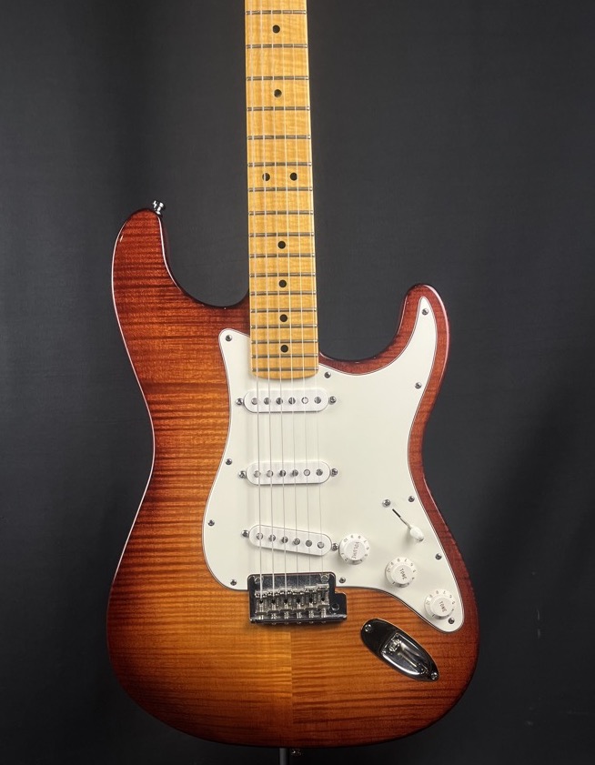 Fender USED Fender 2011 American Select Series Stratocaster Maple Neck w/OHSC - Used