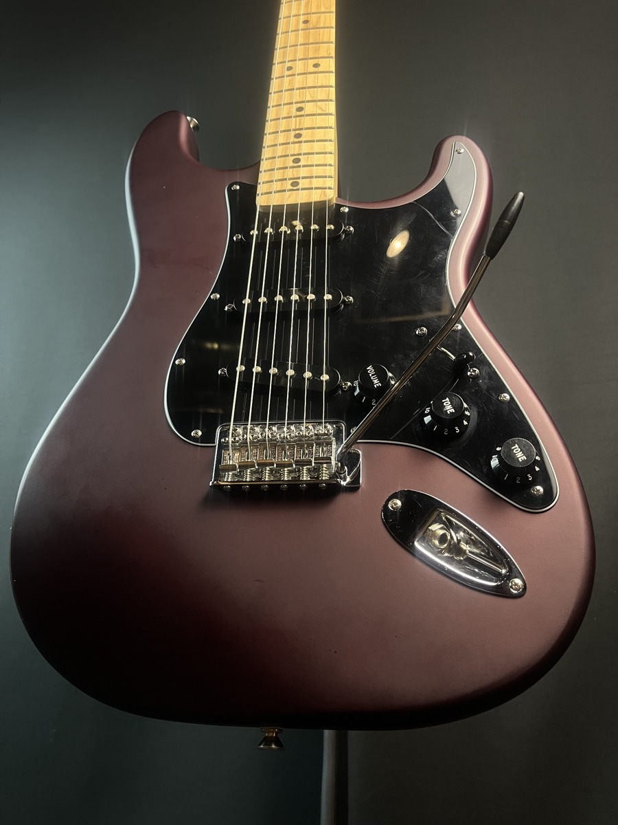 Fender USED Fender 2003 Standard Stratocaster Satin Maple Neck Midnight Wine - Used