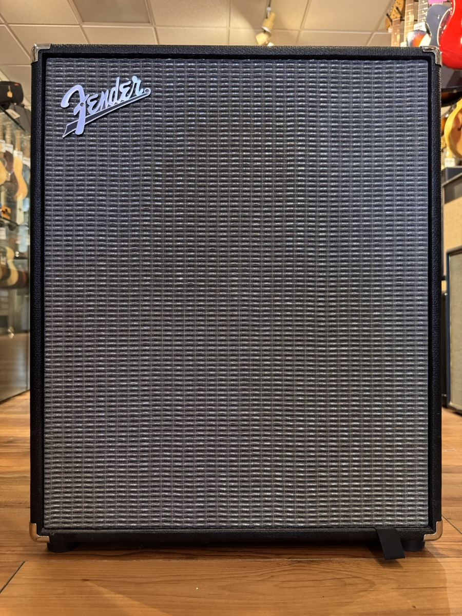 USED Fender Rumble 200 v3 Bass Amp - CONSIGNMENT