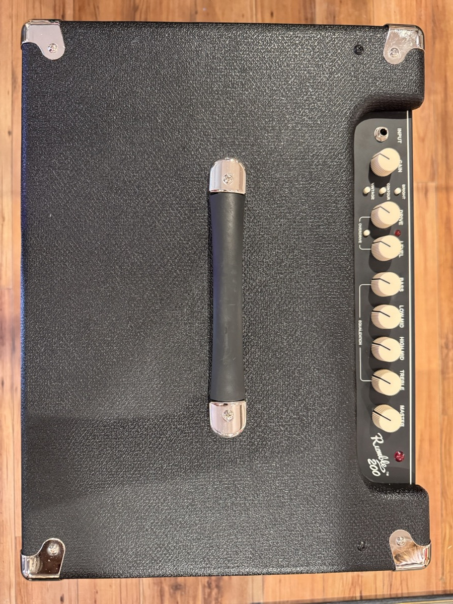 Fender USED Fender Rumble 200 v3 Bass Amp - CONSIGNMENT - Used