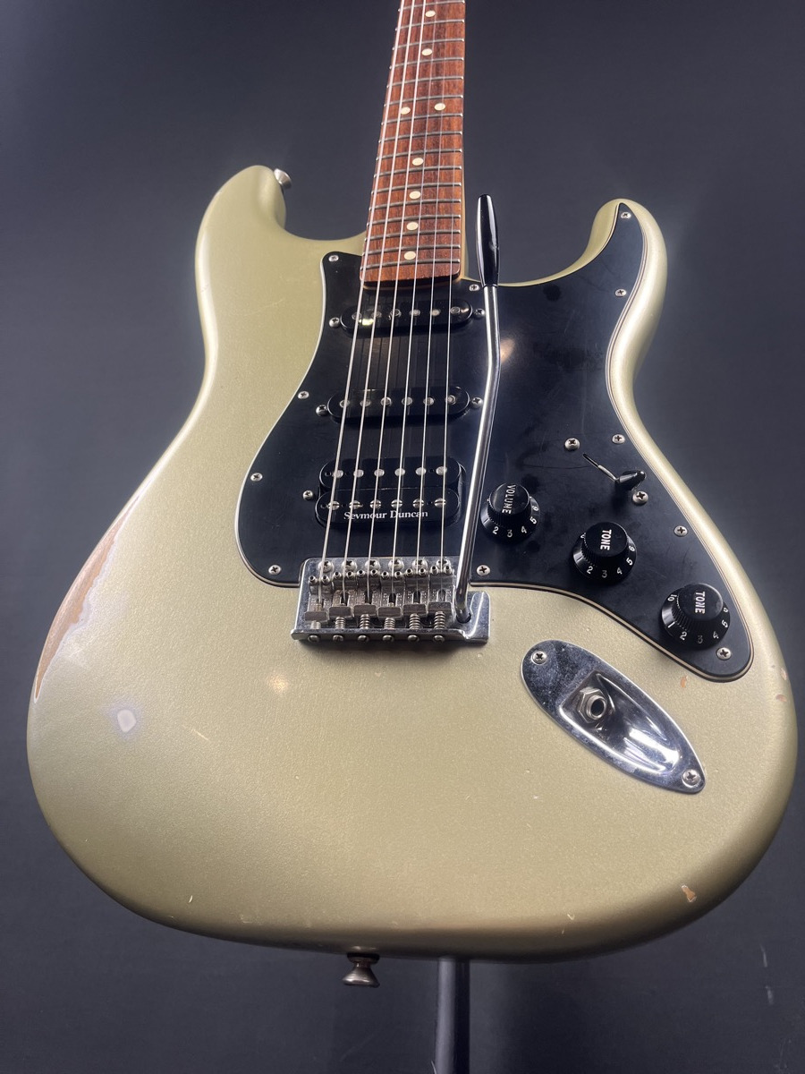 Fender USED Fender 2010 Inca Silver Road Worn HSS Strat w/Gigbag - CONSIGNMENT - Used