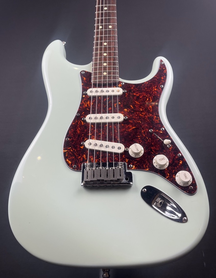 Fender USED Fender 2002 American Stratocaster w/Hardshell Case - CONSIGNMENT - Used