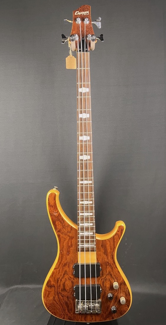 USED Crafter CX100 Cruiser 4 String Bass