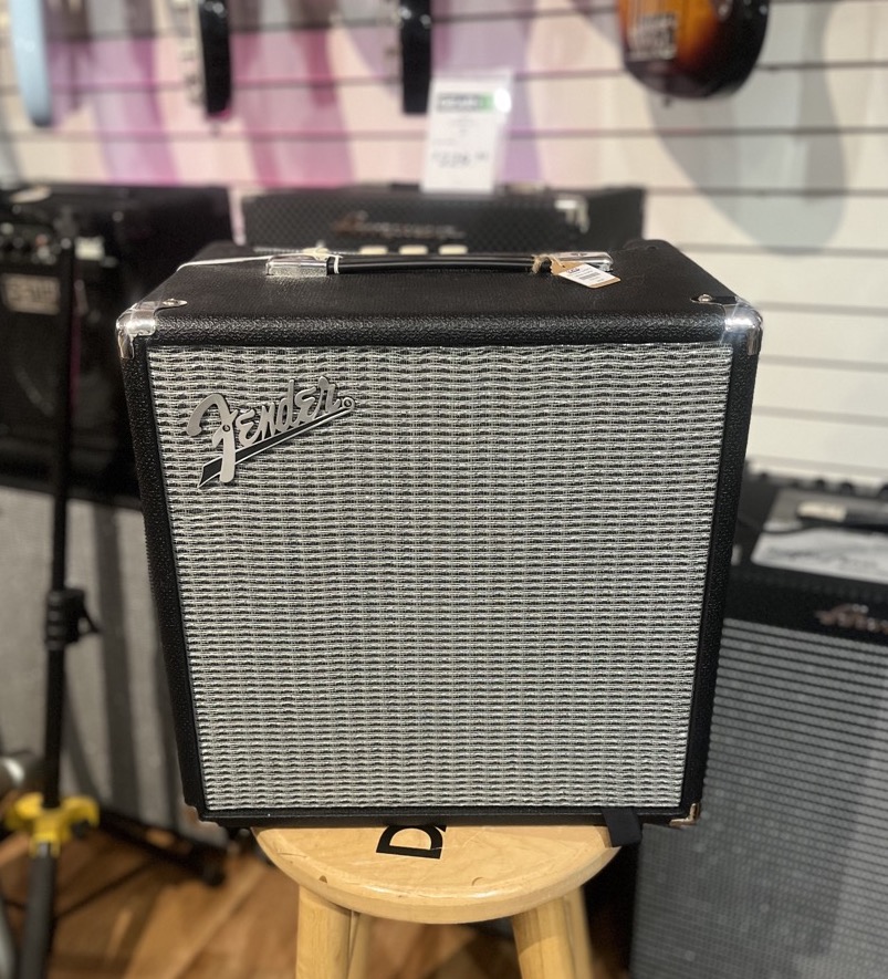 USED Fender Rumble 25 1x8 Bass Amplifier