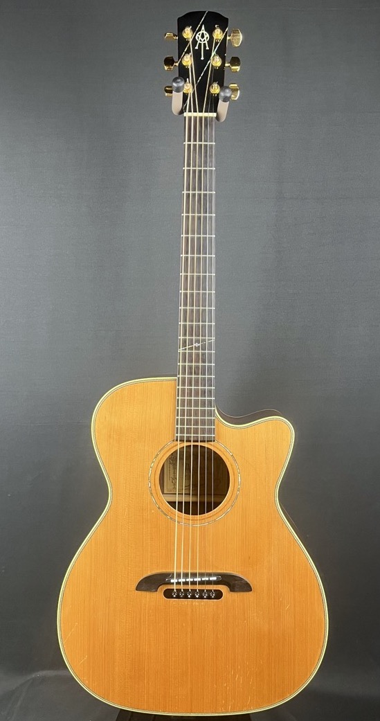 Alvarez USED Alvarez K. Yairi WY1 "Bob Weir"  w/case - CONSIGNMENT - Used