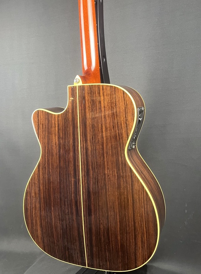 Alvarez USED Alvarez K. Yairi WY1 "Bob Weir"  w/case - CONSIGNMENT - Used