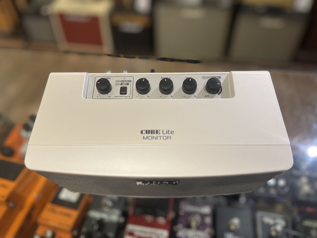 Roland USED Roland CUBE Lite Monitor w/ac iLink and manual white - Used